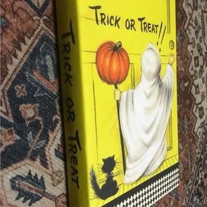 Vintage truck or treat box